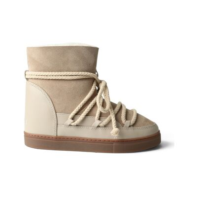 Inuikiivoor vrouwen. 1001.004.0042 Leren Classic Wedge laarzen beige (37), Leer, 3 tot 5 cm, Veters, Casual Inuikiivoor vrouwen. 1001.004.0042 Leren Classic Wedge laarzen beige (37), Leer, 3 tot 5 cm, Veters, Casual