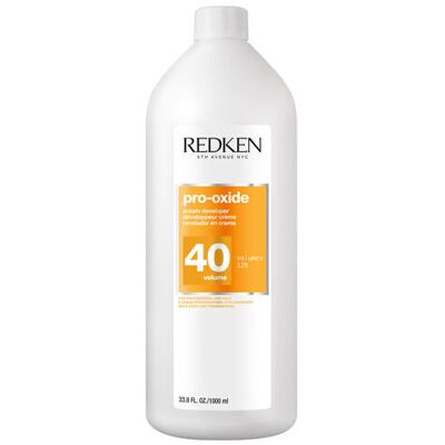 Redken Pro-oxide Developer 40 Vol. - Haarontwikkelaar Redken Pro-oxide Developer 40 Vol. - Haarontwikkelaar