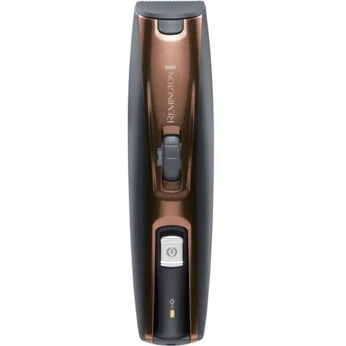 Lucavo Baard en haar trimmer Remington