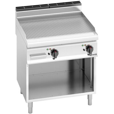 GGM Gastro Elektrische bakplaat - 9,6kW - Geribbeld - Bakoppervlak: 795x500mm - met open onderbouw zilver GGM Gastro Elektrische bakplaat - 9,6kW - Geribbeld - Bakoppervlak: 795x500mm - met open onderbouw zilver