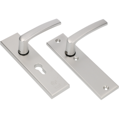 AMI veiligheidsbeslag 193*50 buiten profielcilinder 55 binnen blind + deurkruk 332 f1 deurdikte 38/42 mm - 821236 AMI veiligheidsbeslag 193*50 buiten profielcilinder 55 binnen blind + deurkruk 332 f1 deurdikte 38/42 mm - 821236