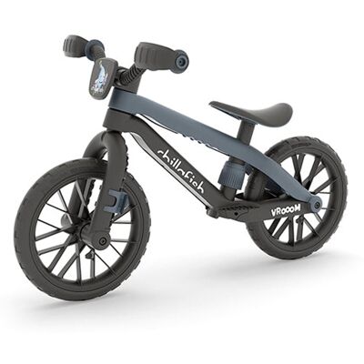 Chillafish loopfiets 2 jaar met moto geluid - zwart - lichtgewicht loopfiets jongens en meisjes tot 5 jaar met voetsteun, voetrem en verstelbaar zadel - met 12" rubberskin banden voor extra grip - geen batterijen nodig - model bmxie vroom Chillafish loopfiets 2 jaar met moto geluid - zwart - lichtgewicht loopfiets jongens en meisjes tot 5 jaar met voetsteun, voetrem en verstelbaar zadel - met 12" rubberskin banden voor extra grip - geen batterijen nodig - model bmxie vroom