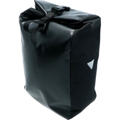 DRESCO enkele fietstas traveller - inhoud 15 liter - waterafstotend polyester - twee bevestigingshaken - afsluitbare rolsluiting met kliksluiting - verstelbare schouderriem - bidonvak - reflecterende accenten - afmeting 47x24x14cm DRESCO enkele fietstas traveller - inhoud 15 liter - waterafstotend polyester - twee bevestigingshaken - afsluitbare rolsluiting met kliksluiting - verstelbare schouderriem - bidonvak - reflecterende accenten - afmeting 47x24x14cm