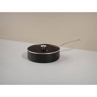 ComBekk element expert sauteerpan met deksel - 18cm - zwart - pfas vrije keramische antiaanbaklaag - gemaakt van 100% gerecycled aluminium - inductiegeschikt ComBekk element expert sauteerpan met deksel - 18cm - zwart - pfas vrije keramische antiaanbaklaag - gemaakt van 100% gerecycled aluminium - inductiegeschikt