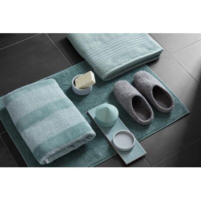 Beddinghouse sheer - katoen - handdoek - 50x100 cm - groen Beddinghouse sheer - katoen - handdoek - 50x100 cm - groen