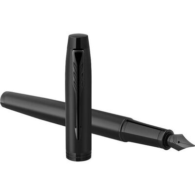 Parker im vulpen - fijne punt - blauw inktpatroon - matzwart met zwart detail - incl. geschenkdoos Parker im vulpen - fijne punt - blauw inktpatroon - matzwart met zwart detail - incl. geschenkdoos