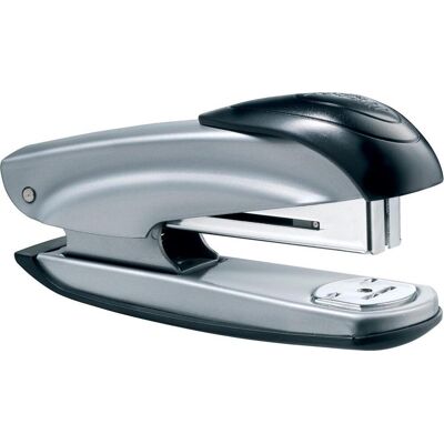 Maped Office Universal metal half strip nietmachine 26/6 (standaard) + 400 nietjes - assorti kleuren Maped Office Universal metal half strip nietmachine 26/6 (standaard) + 400 nietjes - assorti kleuren
