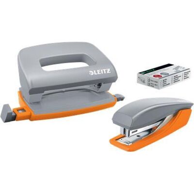 Leitz mini nietmachine + perforator - niet tot 10 vel - voor mappen en ringbanden - inclusief nietjes - ideaal voor school of studie - grijs/oranje Leitz mini nietmachine + perforator - niet tot 10 vel - voor mappen en ringbanden - inclusief nietjes - ideaal voor school of studie - grijs/oranje