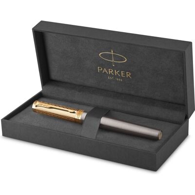 Parker ingenuity pioneers collection vulpen grijze lak met gouden dop en details medium roestvrijstalen penpunt zwarte inkt en converter met geschenkdoos Parker ingenuity pioneers collection vulpen grijze lak met gouden dop en details medium roestvrijstalen penpunt zwarte inkt en converter met geschenkdoos