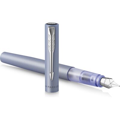 Parker vector xl vulpen metallic zilverblauwe lak op messing met chroom detail medium penpunt met blauwe inkt navulling cadeauverpakking Parker vector xl vulpen metallic zilverblauwe lak op messing met chroom detail medium penpunt met blauwe inkt navulling cadeauverpakking