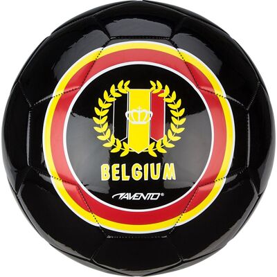 Avento voetbal glossy - world soccer - zwart/geel - maat 5 - ⌀ ca. 22 cm Avento voetbal glossy - world soccer - zwart/geel - maat 5 - ⌀ ca. 22 cm