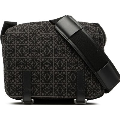 Loewe Pre-owned Tweedehands Xs Anagram Canvas Militaire Schoudertas One Size Loewe Pre-owned Tweedehands Xs Anagram Canvas Militaire Schoudertas One Size