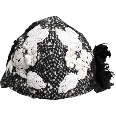 Dolce & Gabbana Zwart Wol Witte Bloem Versierde Cloche Hoed One Size Dolce & Gabbana Zwart Wol Witte Bloem Versierde Cloche Hoed One Size