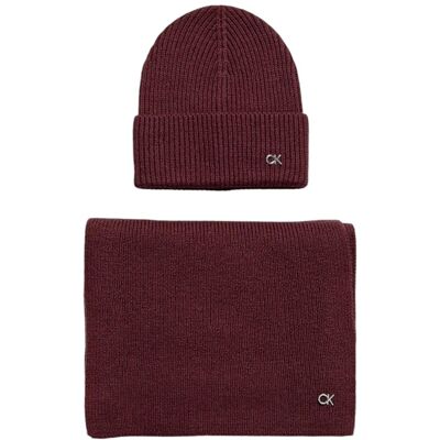 Calvin Klein Geribbelde Gebreide Muts Sjaal Set Bordeaux One Size Calvin Klein Geribbelde Gebreide Muts Sjaal Set Bordeaux One Size