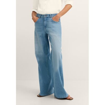 Bugatti Damen Jeans met moderne pasvorm, 5 zakken, licht uitlopend 46 Bugatti Damen Jeans met moderne pasvorm, 5 zakken, licht uitlopend 46