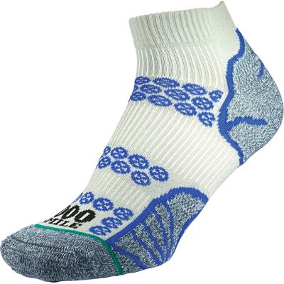 1000 Mile Socks 1000 Mile - Dames Lite Enkelkousen Dubbele Laag Hardloopsokken - Zilver / Koninklijk Blauw 1000 Mile Socks 1000 Mile - Dames Lite Enkelkousen Dubbele Laag Hardloopsokken - Zilver / Koninklijk Blauw