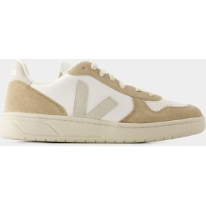 V-10 Sneakers - Veja - Leer - Saharawit 45 V-10 Sneakers - Veja - Leer - Saharawit 45