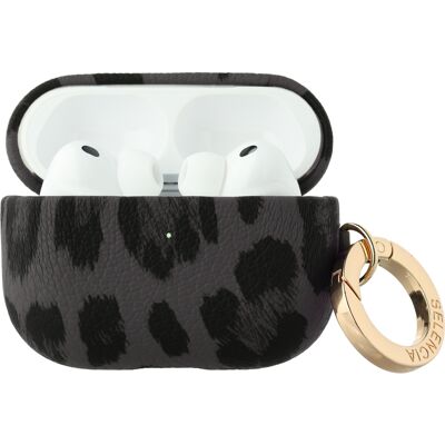 Selencia Sabi Case met panterprint voor de Apple Airpods Pro 3 - Midnight Black Selencia Sabi Case met panterprint voor de Apple Airpods Pro 3 - Midnight Black