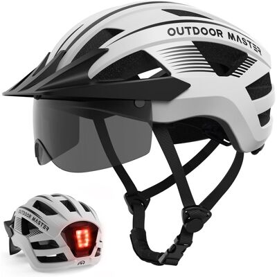 OutdoorMaster RhinoUrban fietshelm voor berg- en weggebruik met oplaadbaar veiligheidslicht voor volwassenen - wit, M OutdoorMaster RhinoUrban fietshelm voor berg- en weggebruik met oplaadbaar veiligheidslicht voor volwassenen - wit, M