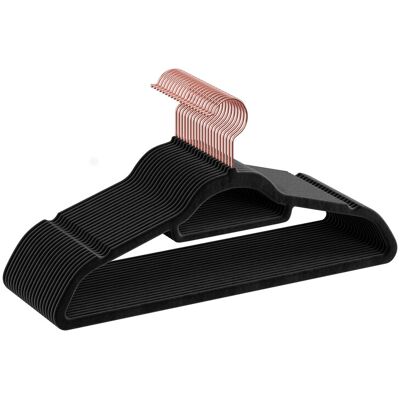 Ochama Set van 30 fluwelen kledinghangers, antislip jashangers met ingebouwde stropdasstang en 360° draaibare roestvrije haak, 0,6cm slanke ruimtebesparende dikte, ideaal voor jurken, broeken, overhemden, pakken, sjaals, kledingkast, Zwart Ochama Set van 30 fluwelen kledinghangers, antislip jashangers met ingebouwde stropdasstang en 360° draaibare roestvrije haak, 0,6cm slanke ruimtebesparende dikte, ideaal voor jurken, broeken, overhemden, pakken, sjaals, kledingkast, Zwart