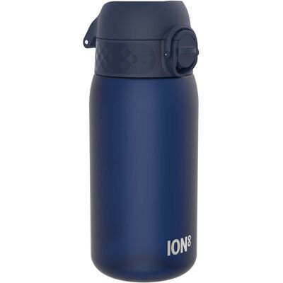 ION8 Waterfles voor kinderen, 350 ml/12 oz, lekvrij, eenvoudig te openen, veilige vergrendeling, vaatwasserbestendig, BPA-vrij, draaggreep, hygiënische flip-dop, eenvoudig te reinigen, geurloos, CO₂-neutraal, marineblauw ION8 Waterfles voor kinderen, 350 ml/12 oz, lekvrij, eenvoudig te openen, veilige vergrendeling, vaatwasserbestendig, BPA-vrij, draaggreep, hygiënische flip-dop, eenvoudig te reinigen, geurloos, CO₂-neutraal, marineblauw