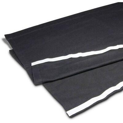 Adam Hall zwart podiumrok met klittenband 100cm x 2m Adam Hall zwart podiumrok met klittenband 100cm x 2m
