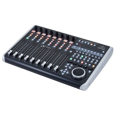 Behringer X-Touch - Kontrolldekke - Universell DAW-fjernkontroll med 9 motorfaders Behringer X-Touch - Kontrolldekke - Universell DAW-fjernkontroll med 9 motorfaders