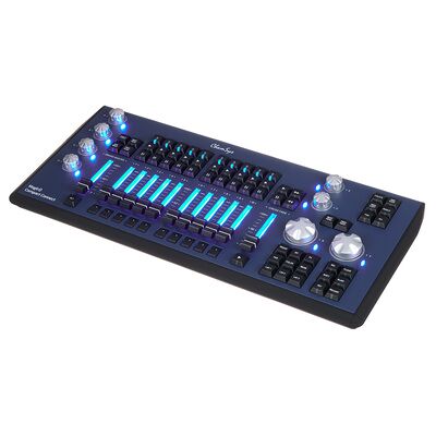 ChamSys MagicQ Compact Connect Lysregulator - Kontrollflate og DMX2-utganger ChamSys MagicQ Compact Connect Lysregulator - Kontrollflate og DMX2-utganger