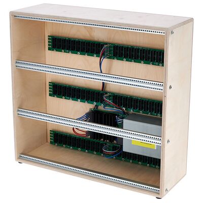 Doepfer A-100LC9 tredeksel 3x3HE - 84 TE Doepfer A-100LC9 tredeksel 3x3HE - 84 TE
