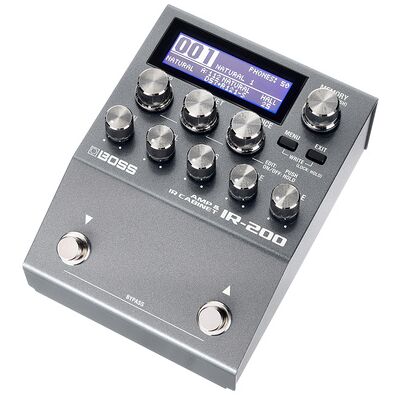 Boss IR-200 Amp & IR Cabinet Boss IR-200 Amp & IR Cabinet
