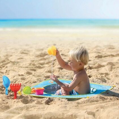 Smartsaker Strandbasseng med leker