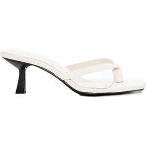 Duffy Casello Uno 40 White 40 Duffy Casello Uno 40 White 40