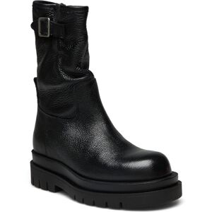 Pavement Miquel 41 Black 41 Pavement Miquel 41 Black 41