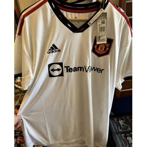 Spillglede.no | Butikk med fokus på samlekort, pokemon og tilbehør! Man United Drakt (Xl)