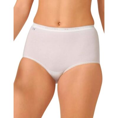 Sloggi Women's Basic Maxi Brief, White, Size 30 Sloggi Women's Basic Maxi Brief, White, Size 30