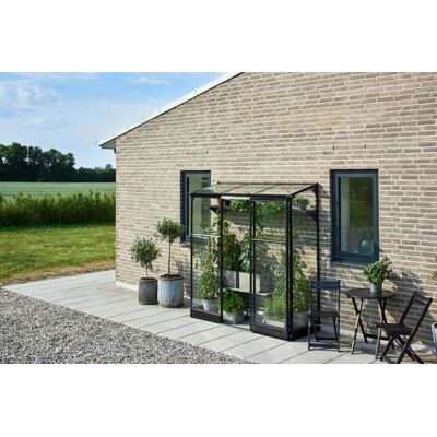 Halls Greenhouses Halls Drivhus Qube Lean-To Herdet Glass Sort 1,2 M² Halls Greenhouses Halls Drivhus Qube Lean-To Herdet Glass Sort 1,2 M²
