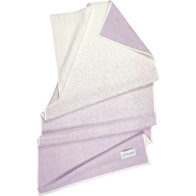 Maison Deux Gradient Håndhåndkle Lilac Vanilla 50x100 Cm Maison Deux Gradient Håndhåndkle Lilac Vanilla 50x100 Cm