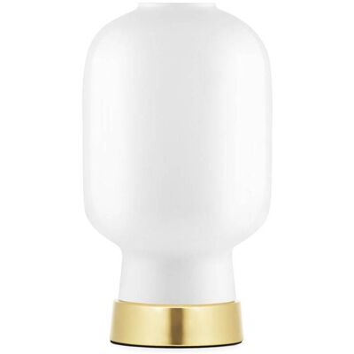 Normann Copenhagen Messing Bordlampe - 26,5cm, Hvit/Messing Normann Copenhagen Messing Bordlampe - 26,5cm, Hvit/Messing