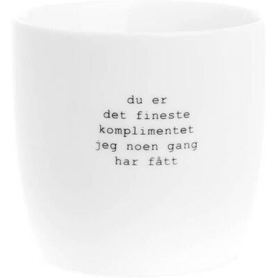 Sögne Home Søgne Krus - "Komplimentet" Av Trygve Skaug Sögne Home Søgne Krus - "Komplimentet" Av Trygve Skaug