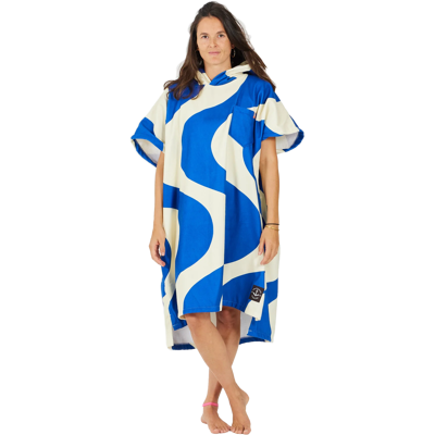 After Essentials Poncho Swim Club Ondulations Blue OneSize After Essentials Poncho Swim Club Ondulations Blue OneSize
