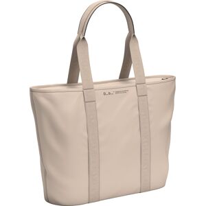 Db Essential Tote 20L Fogbow Beige OneSize Db Essential Tote 20L Fogbow Beige OneSize