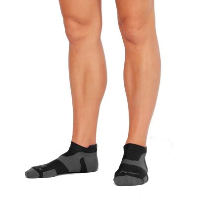 2XU Vectr Light Cushion No Show Sock Black/Titanium S 2XU Vectr Light Cushion No Show Sock Black/Titanium S