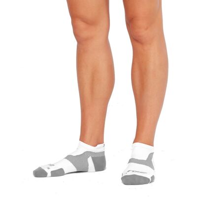 2XU Vectr Light Cushion No Show Sock White/Grey XL 2XU Vectr Light Cushion No Show Sock White/Grey XL