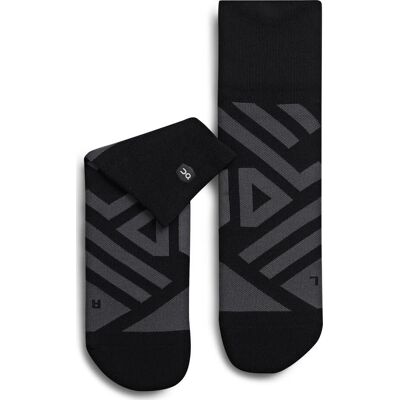 On Women's Performance High Sock Black/Shadow Black - Shadow XL On Women's Performance High Sock Black/Shadow Black - Shadow XL
