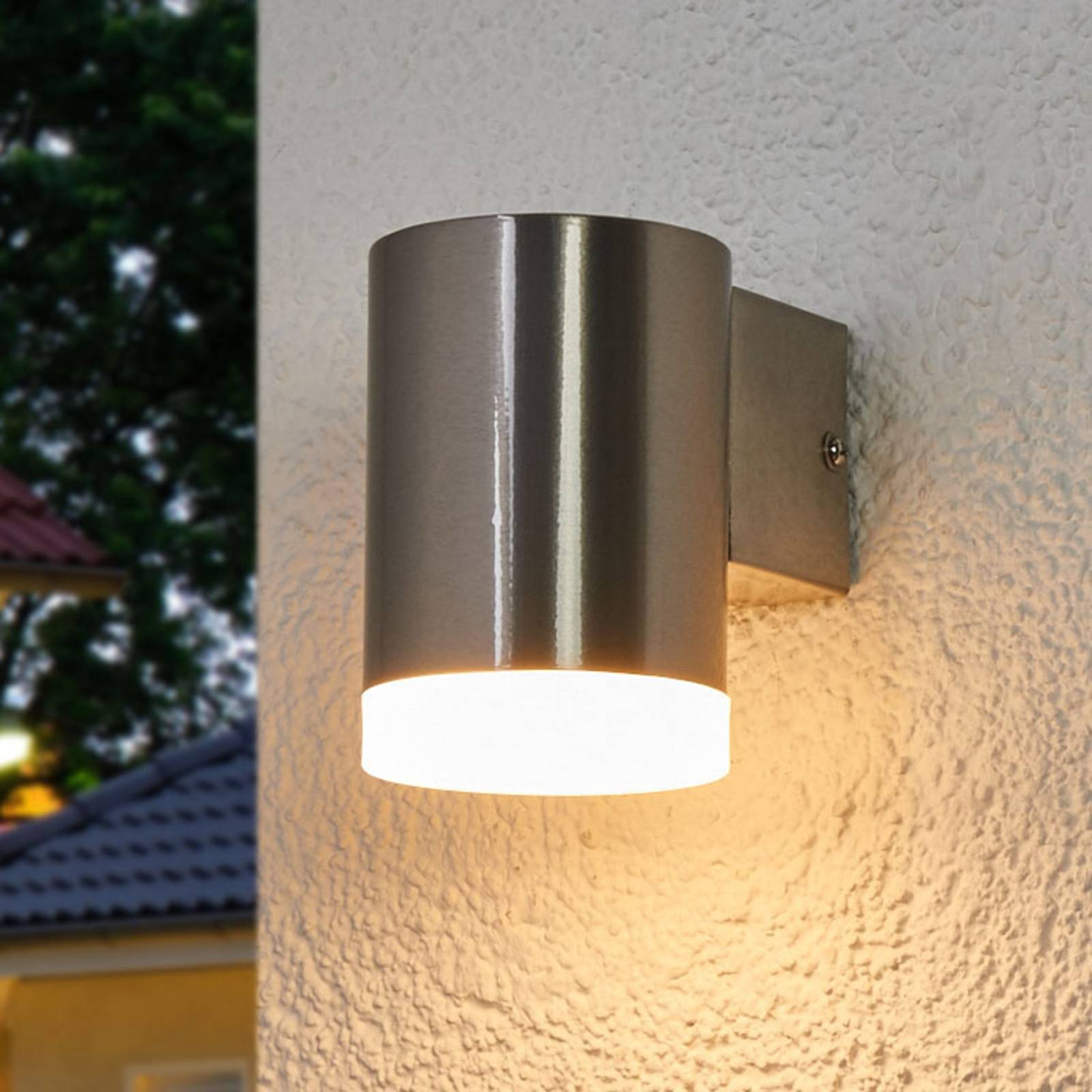 Lindby Nedadrettet LED-utevegglampe Eliano