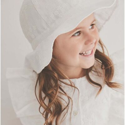HUTTEliHUT Embroidery solhatt til barn, Antique White (2-4 år) 2-4 år HUTTEliHUT Embroidery solhatt til barn, Antique White (2-4 år) 2-4 år