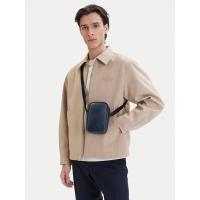 Calvin Klein Saszetka Bold Ck Slim Reporter LV04D3279G Granatowy NOSIZE Granatowy Męskie Calvin Klein Saszetka Bold Ck Slim Reporter LV04D3279G Granatowy NOSIZE Granatowy Męskie