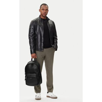 Calvin Klein Plecak podróżny Raised Round Backpack LV04D3155G Czarny NOSIZE Czarny Męskie Calvin Klein Plecak podróżny Raised Round Backpack LV04D3155G Czarny NOSIZE Czarny Męskie