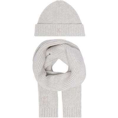 Calvin Klein Jeans Zestaw szalik i czapka Knitted Scarf Beanie Giftbox LVCKFJP00N Szary jasny NOSIZE Szary jasny Damskie Calvin Klein Jeans Zestaw szalik i czapka Knitted Scarf Beanie Giftbox LVCKFJP00N Szary jasny NOSIZE Szary jasny Damskie