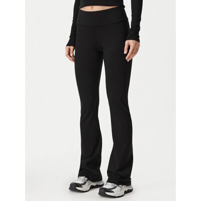 Giorgio Armani EA7 Emporio Armani Legginsy 7W000460 AF12484 UC001 Czarny Flare Fit XS Czarny Damskie Giorgio Armani EA7 Emporio Armani Legginsy 7W000460 AF12484 UC001 Czarny Flare Fit XS Czarny Damskie